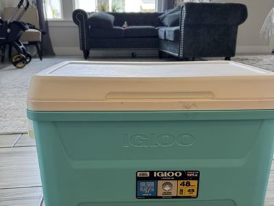 Igloo cooler