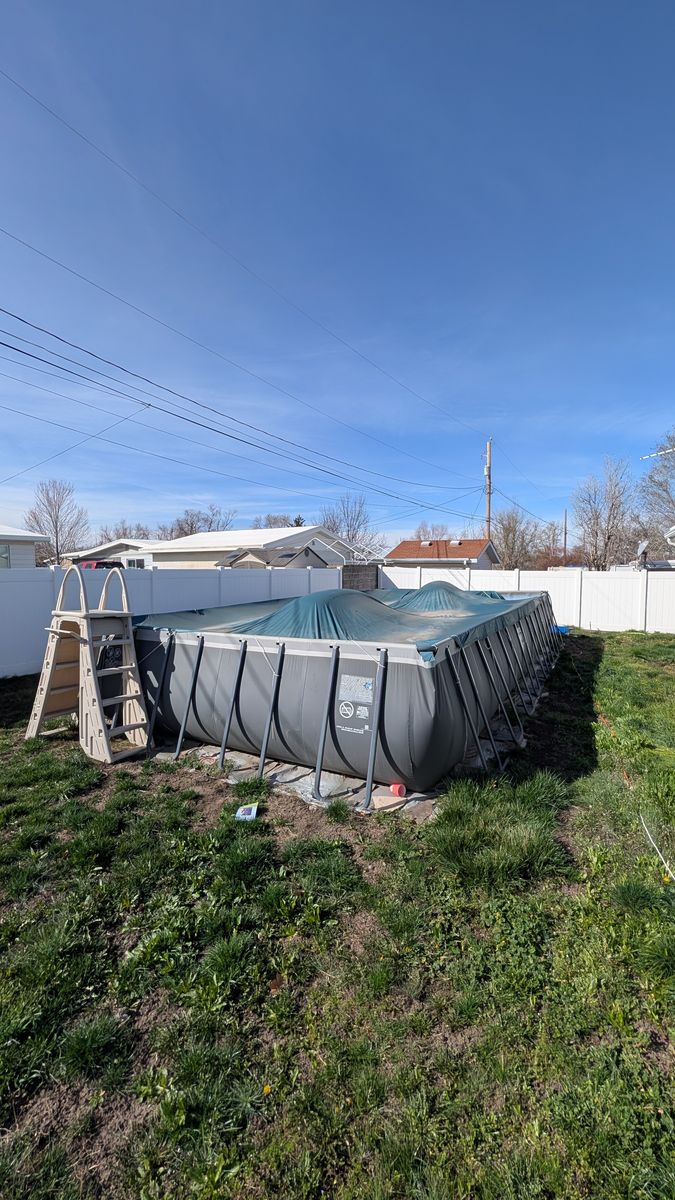 Intex 32'x16'x52" Ultra XTR Swimming Pool with Pump (lots of extras)