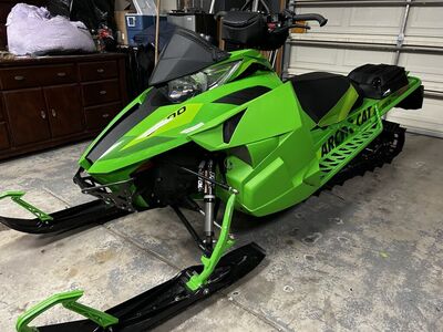 2016 M8000 Arctic Cat
