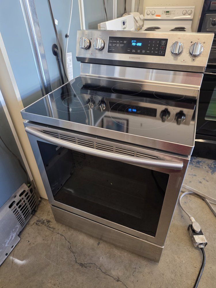 Samsung electric stove.