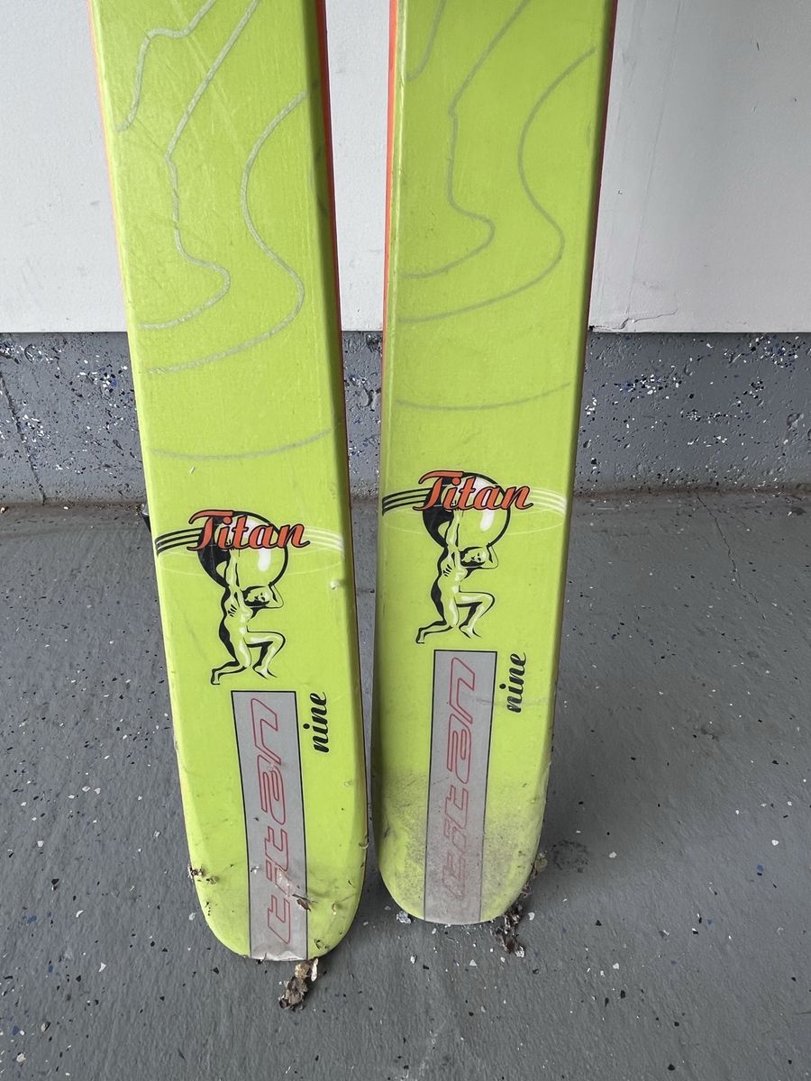 Free skis