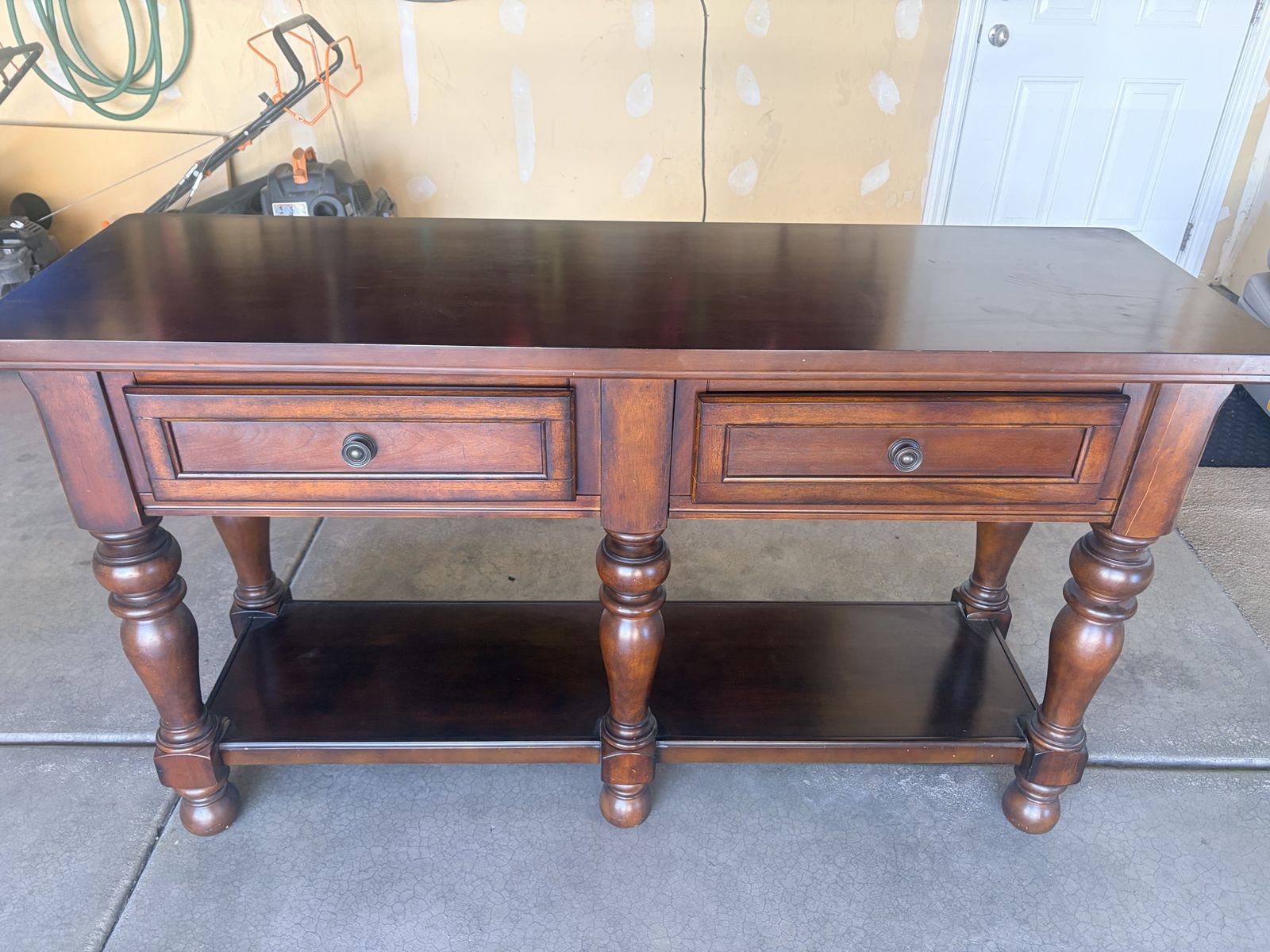 Decorative table
