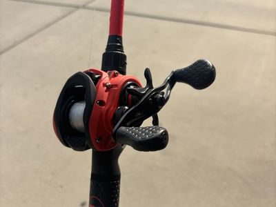 Lew’s Smash Baitcaster