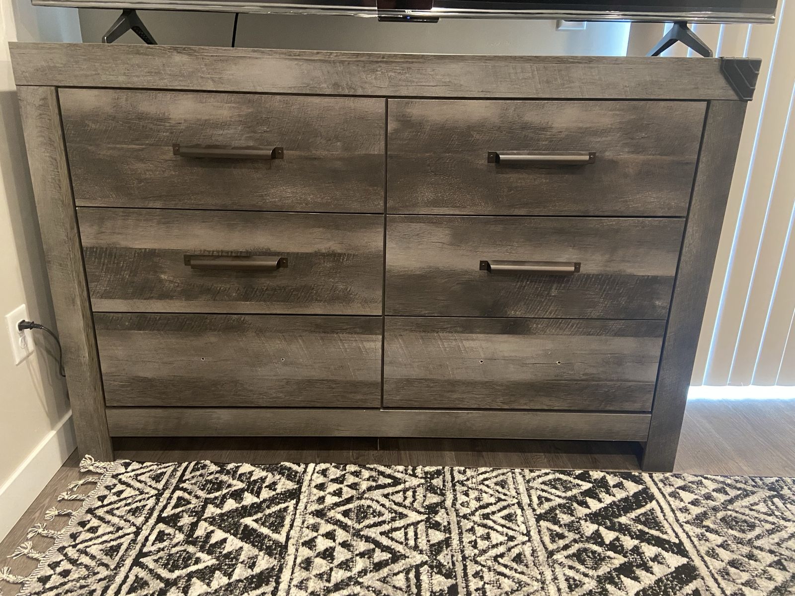 Dresser or Tv stand