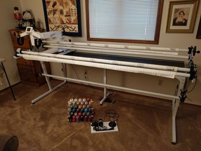 Handi Quilter Avante Longarm w/ 12’ Frame
