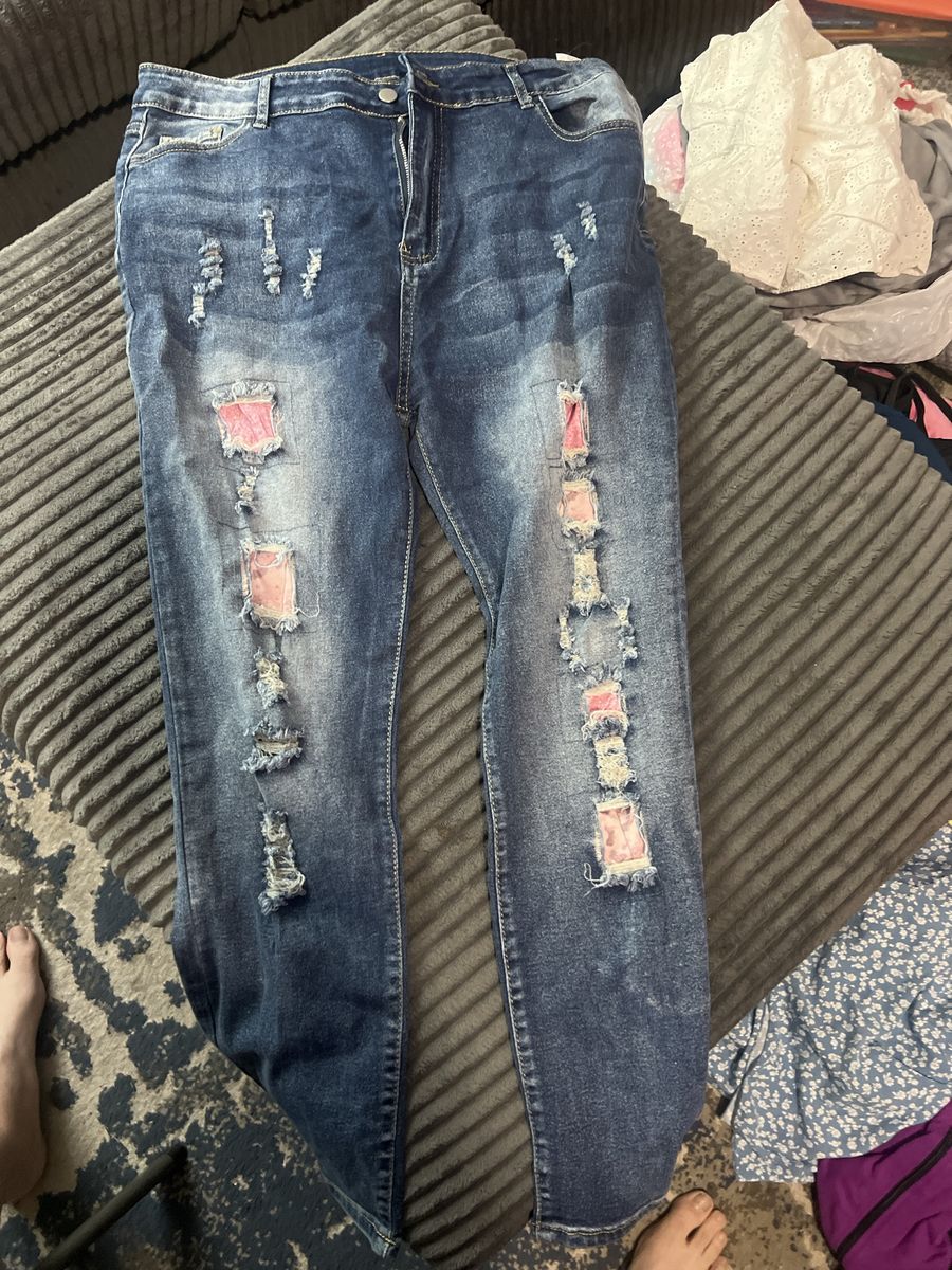 Jinhaosheng Distressed Jeans with Pink Patches Size 1XL never worn