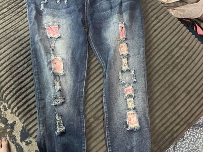 Jinhaosheng Distressed Jeans with Pink Patches Size 1XL never worn