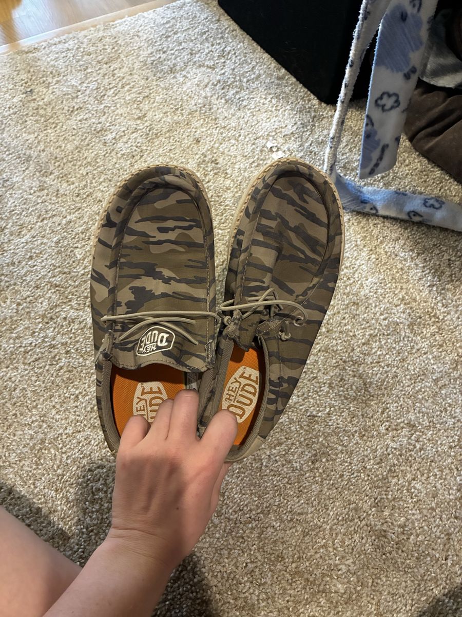 Women’s shoes