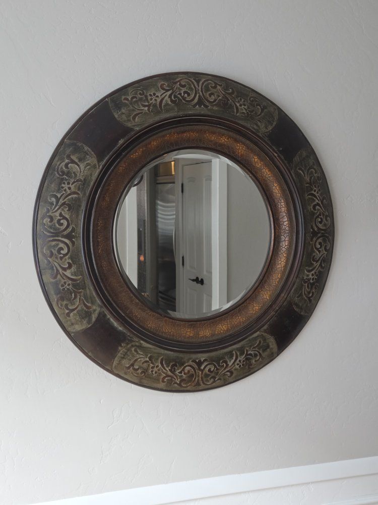 Round Decorative Wall Mirror - Large