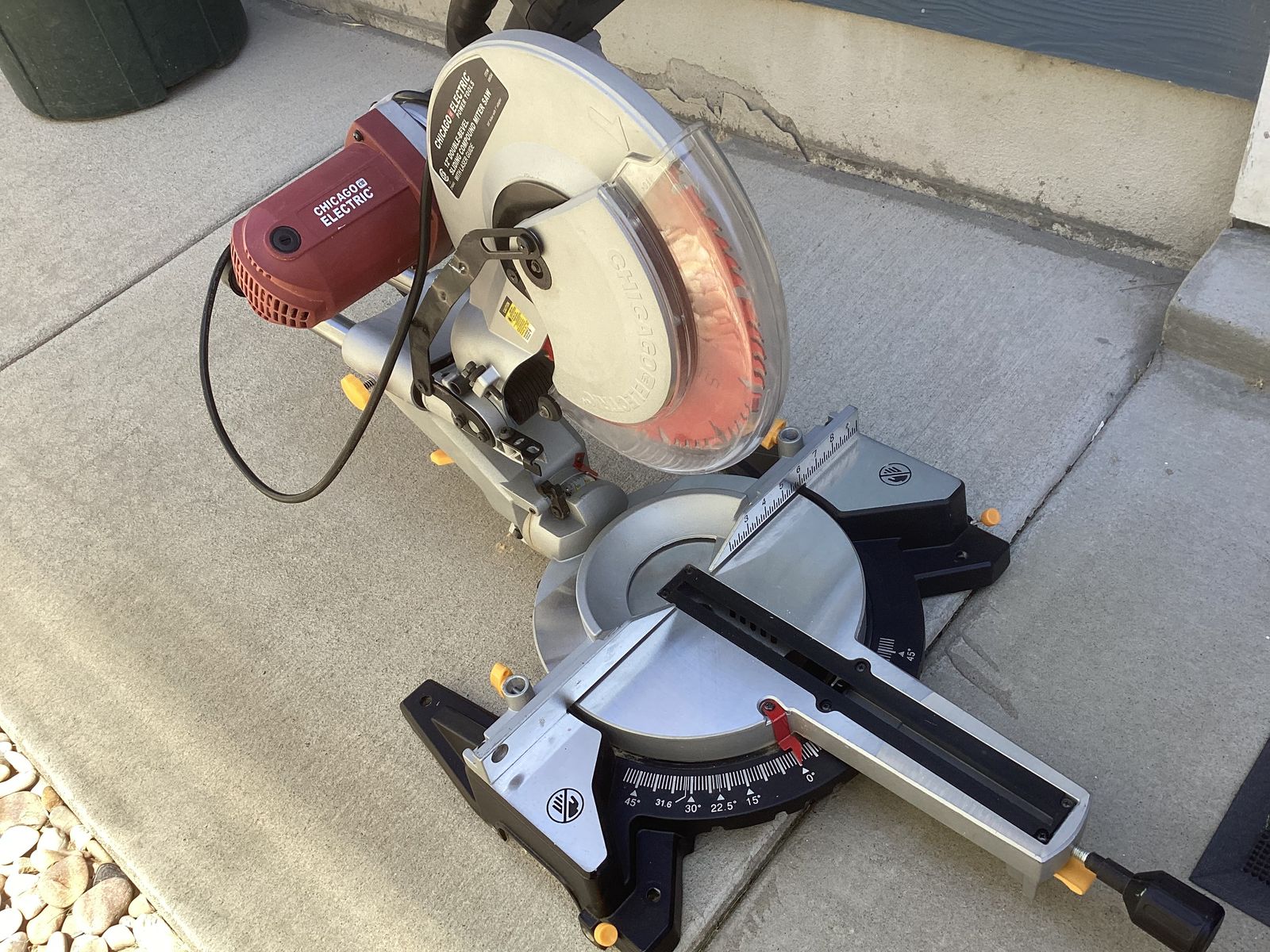 12" Compound Sliding Miter Saw