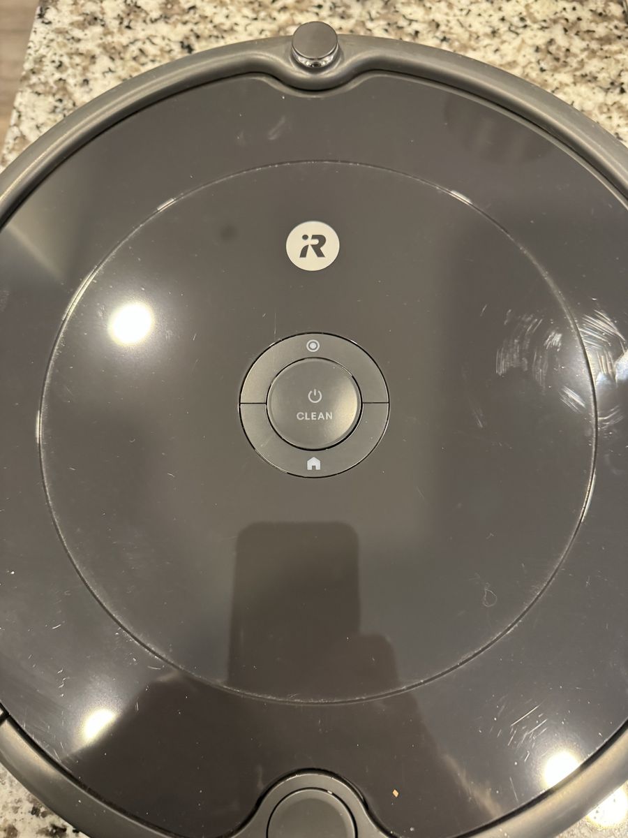 Roomba Robot Vacuum w/Replacement parts. PartsUnit
