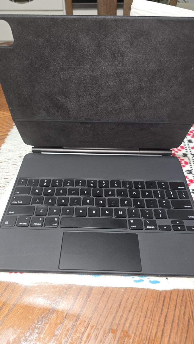 iPad 12.9 Magic Keyboard