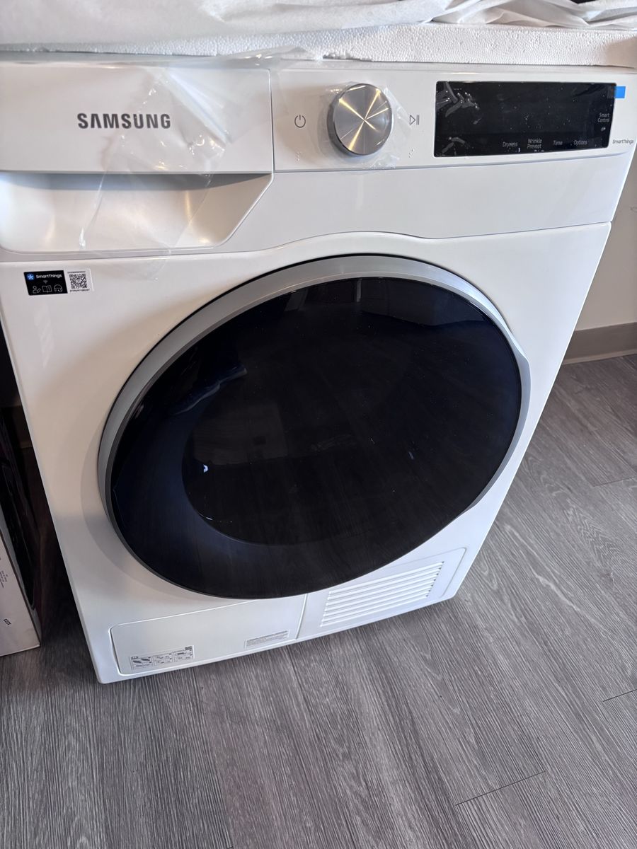 New Samsung 24inch wide ventless dryer
