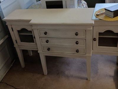 Denbeck dinning room server