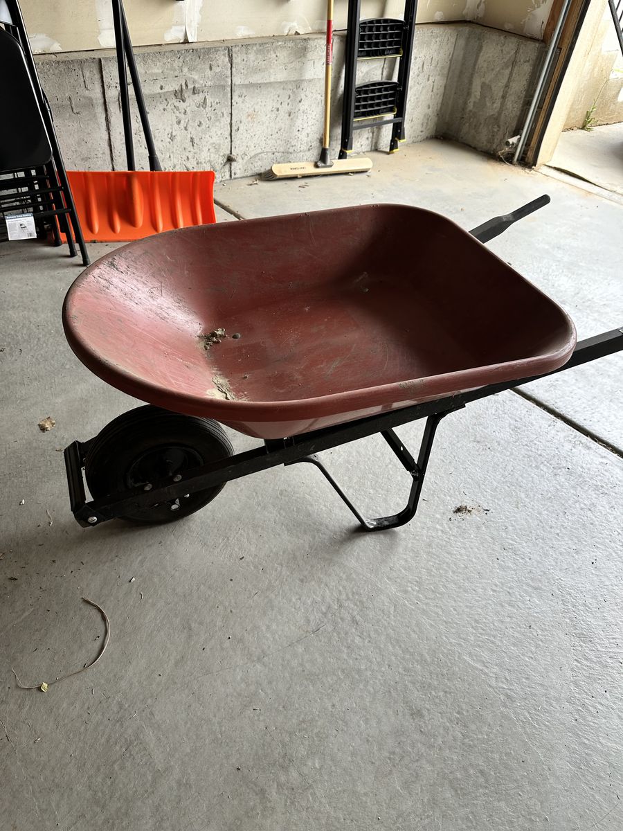 Free wheel barrow