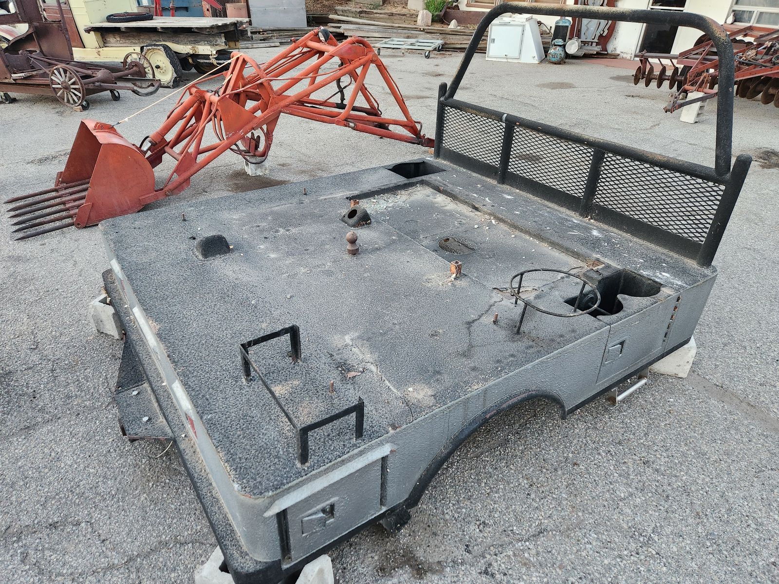 8' Long, Dually Welding Bed