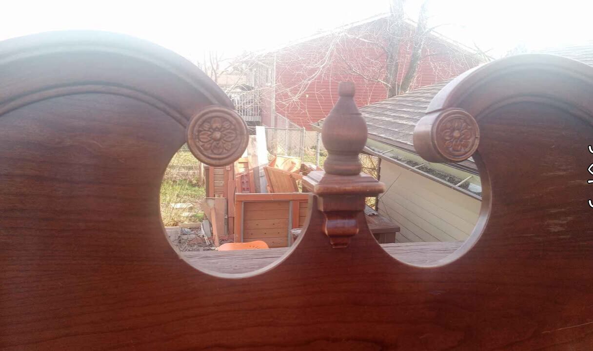 Queen head & foot board/frame