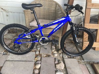 Jamis X20 Kids Mountain Bike Blue 20-inch Wheels