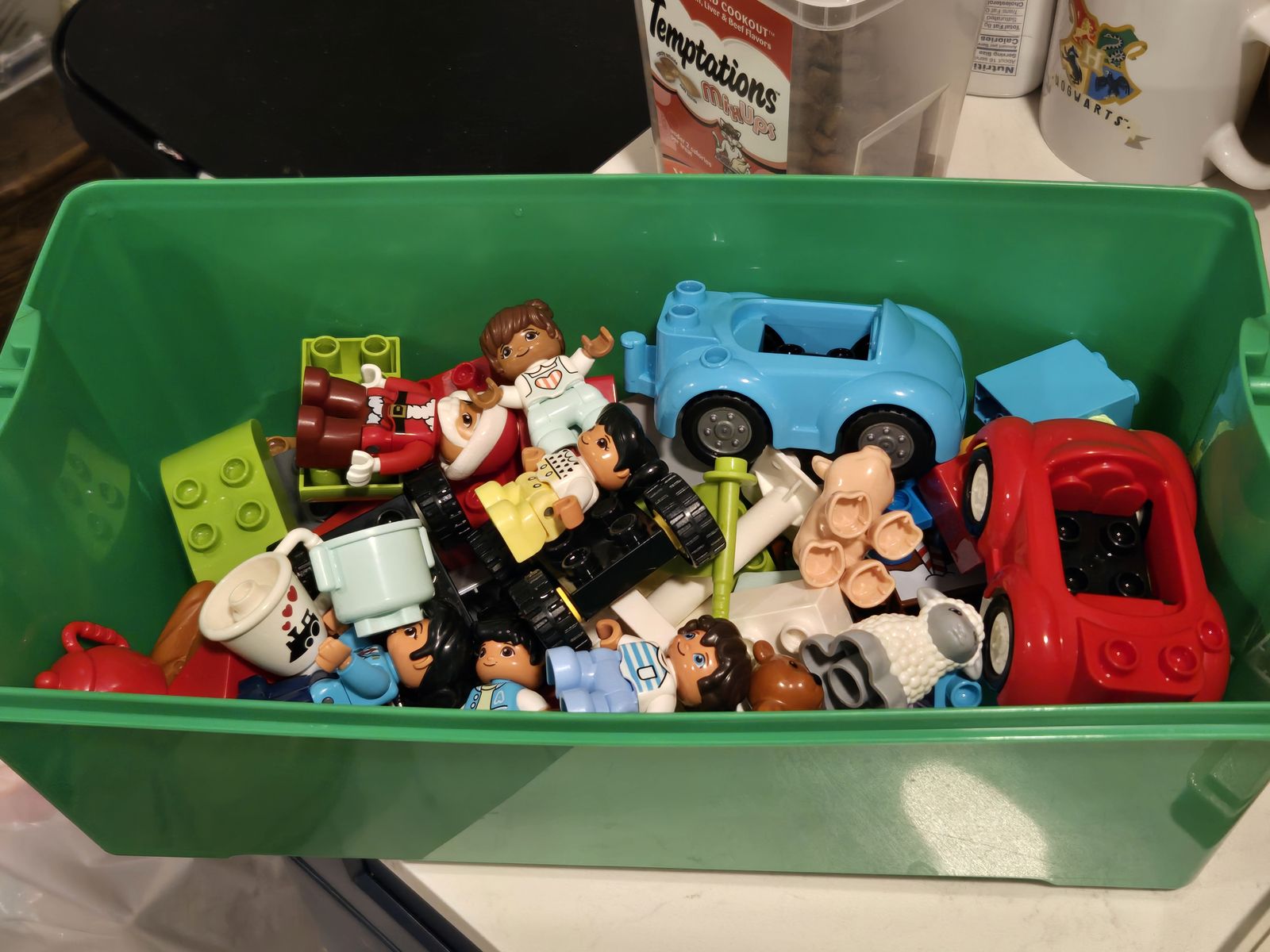 Main image 6