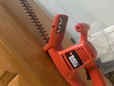 Black & Decker Electric 16” Hedge Trimmer