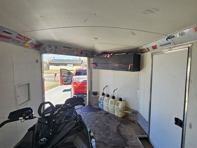 Look Enclosed Trailer 28'