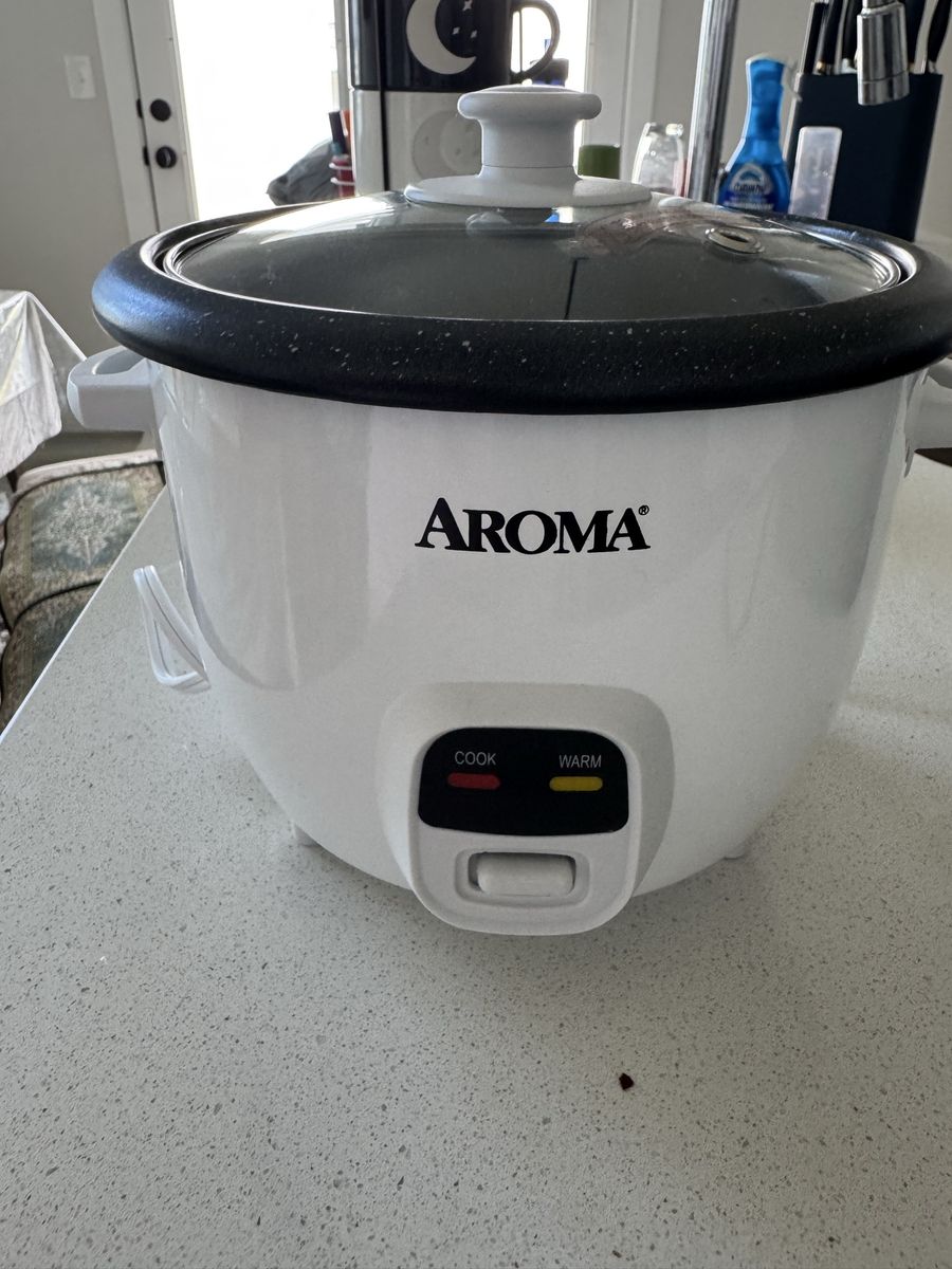 Aroma small rice cooker