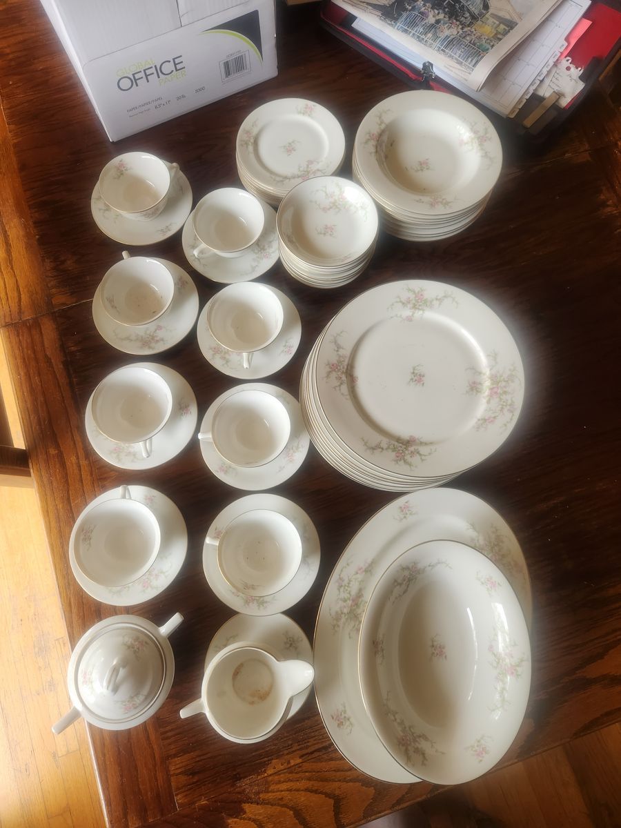 Royal Jackson Sandra Pink Rose China.  8 piece set