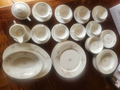 Royal Jackson Sandra Pink Rose China. 8 piece set