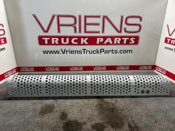 M46-6245-002R SHIELD-EXHAUST, SOC