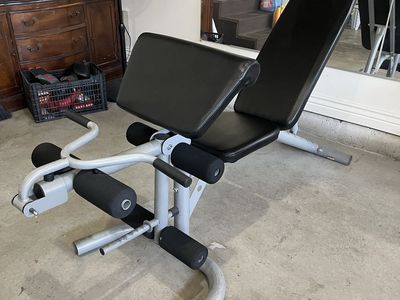 Adjustable Gym Weight Bench With Preacher Curl