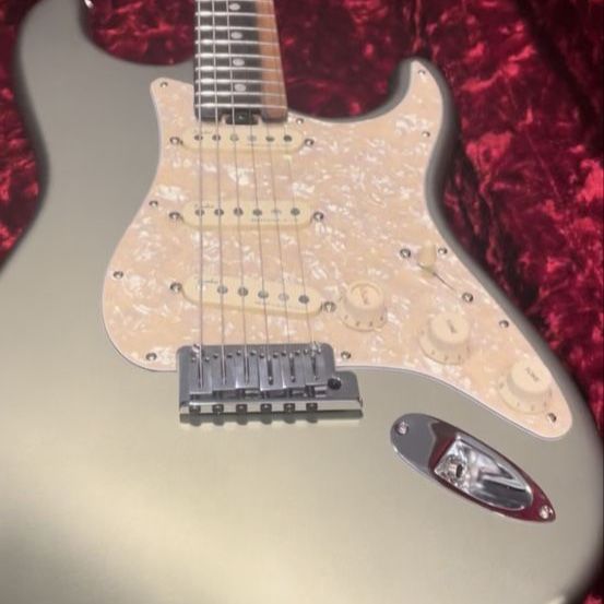 Fender American Elite Stratocaster Electric Guitar - Jade Pearl with Rosewood Fretboard & Case