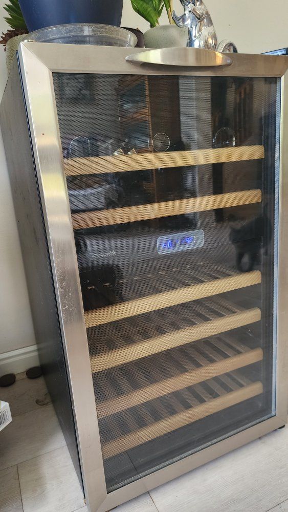 Silhouette Wine Fridge with Wood Shelves - Temperature Controlled Wine Cooler