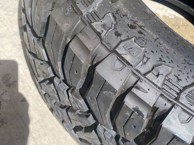 Sailun Terramax R/T “rough terrain” 35x12.50R20 Truck/SUV Tire - Practically NEW Great Tread 500 miles on it.