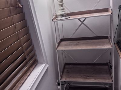 Industrial Farmhouse Style 4-Tier White Metal & Wood Bookshelf Storage Rack