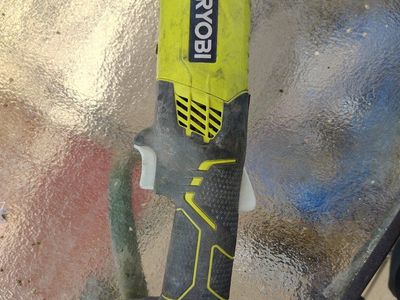 Ryobi P4221 18V ONE+ Cordless 4-1/2 in. Angle Grinder Tool Only