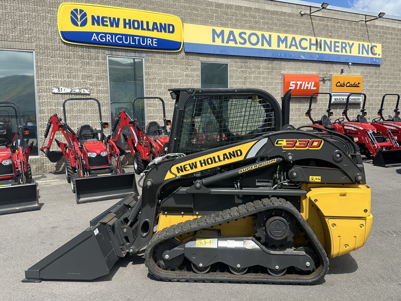 New Holland C330 Compact Track Loader / Skid Steer