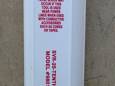 SECO SVR-25-Tenths Model 98010 Telescopic Leveling Rod 25ft w/ Case