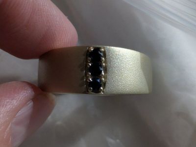 14 KY Gents Band w/Blue Sapphires