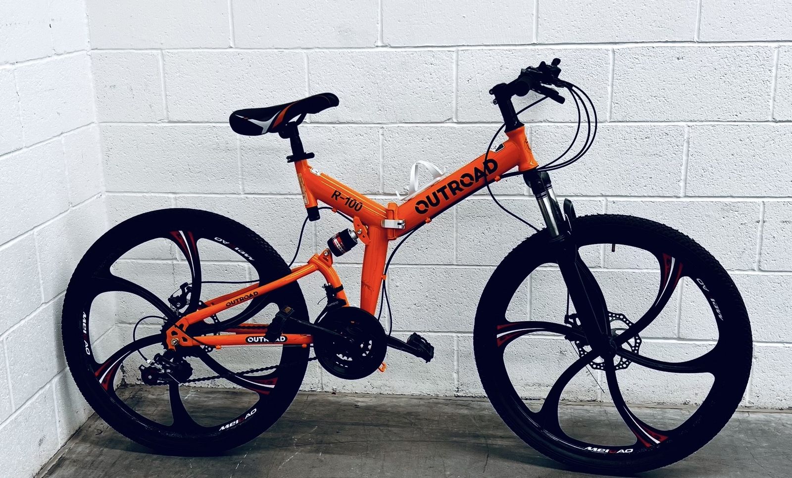 Outroad R-100 Folding Mountain Bike 26" — Like New