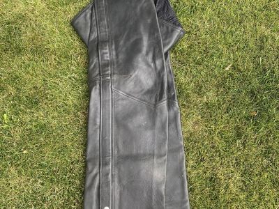 XL Black Leather Motorcycle Chaps with Kevlar