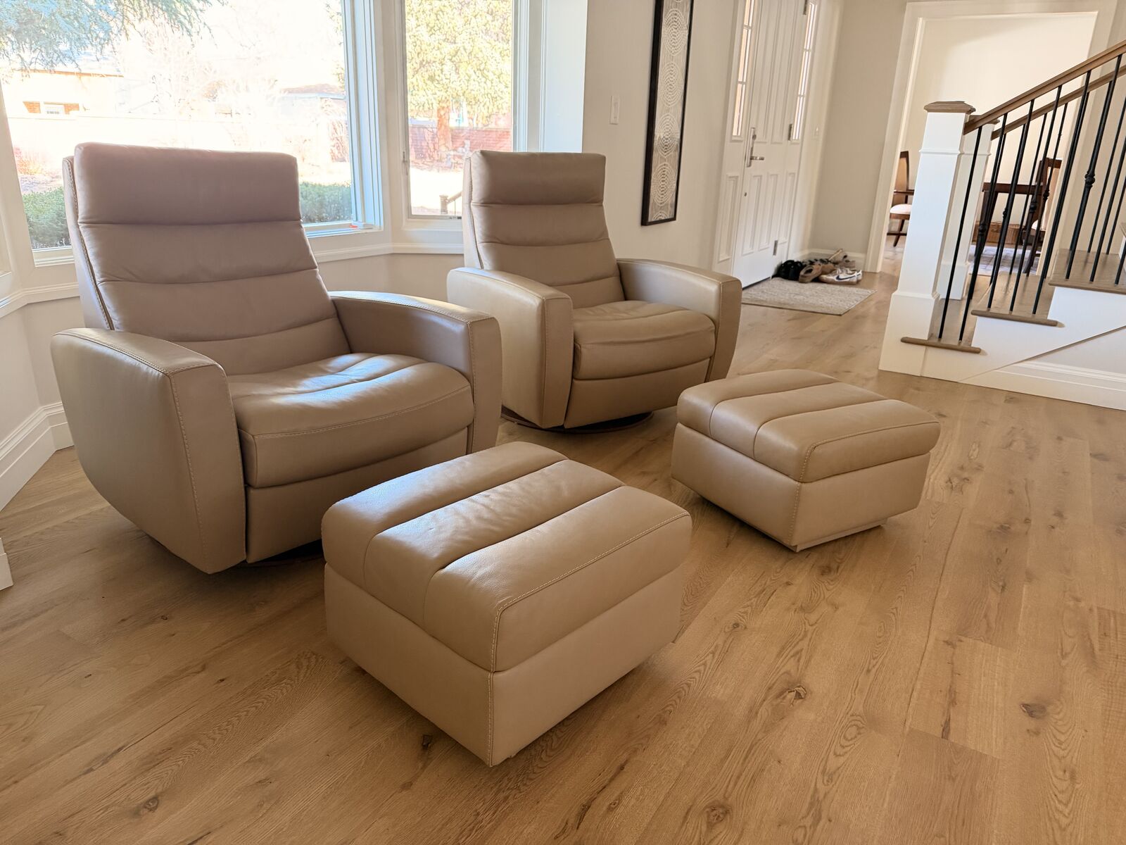 American Leather Motion Lounge Chair + Ottoman – Champagne Leather