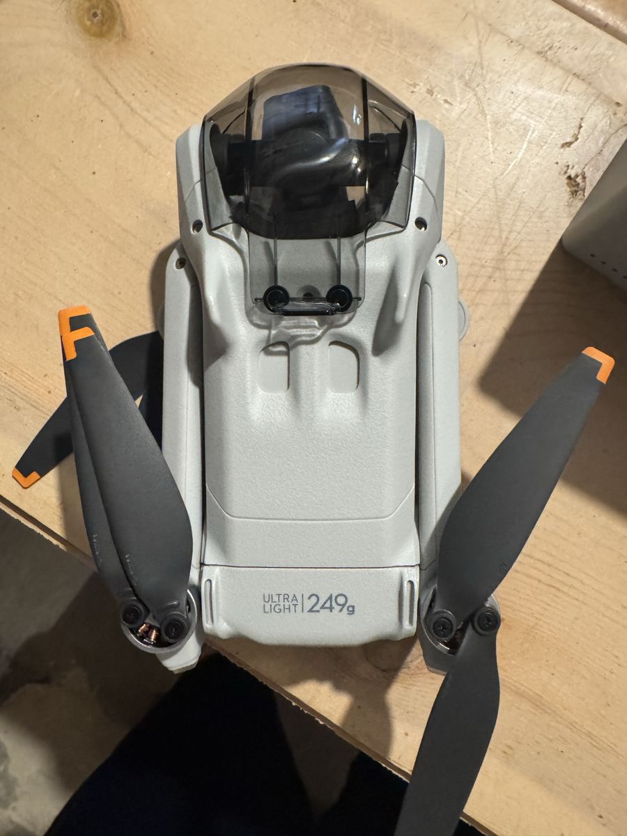 Main image 7