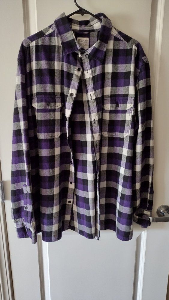 Mossimo Supply Co. Men's XXL Athletic Fit Purple & Black Plaid Flannel Shirt