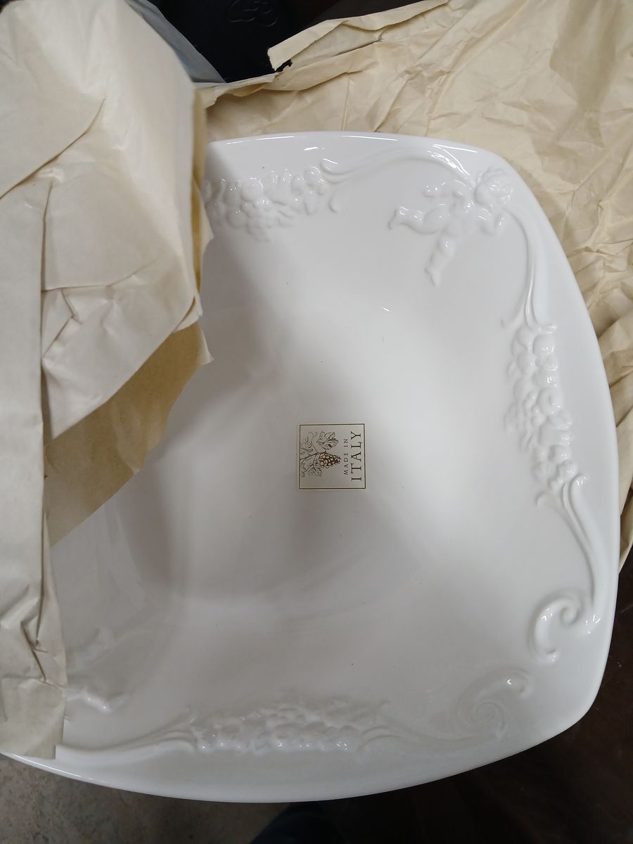 Vietri "Made In Italy" White Embossed Grape Wide Serving Platter and Bowl-FRAGILE