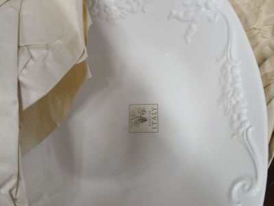 Vietri "Made In Italy" White Embossed Grape Wide Serving Platter and Bowl-FRAGILE