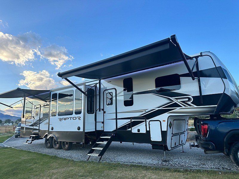 2025 Keystone Raptor 415 5th Wheel