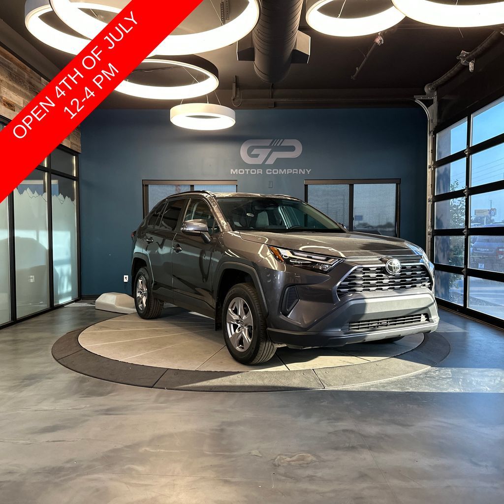 2023 Toyota RAV4 XLE