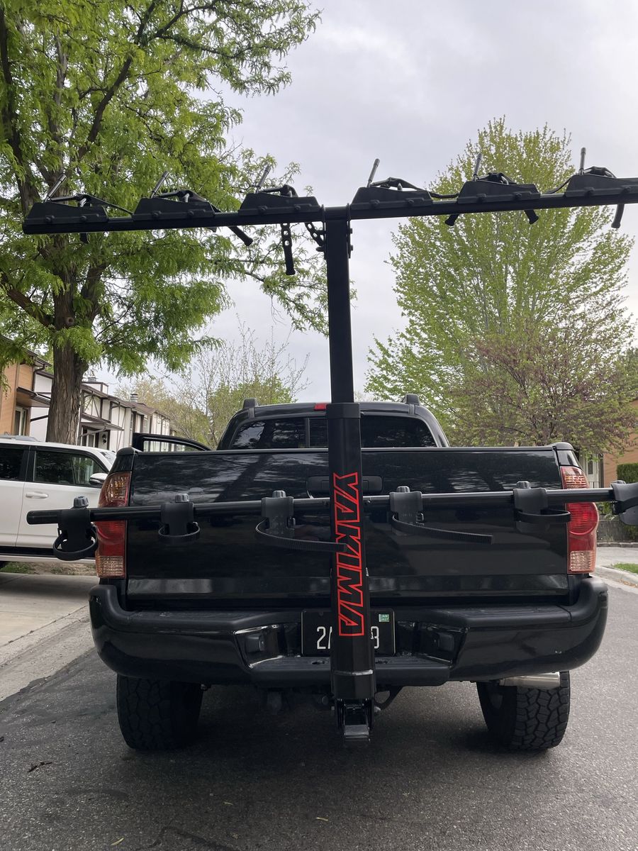 Yakima HanOver 6 bike rack
