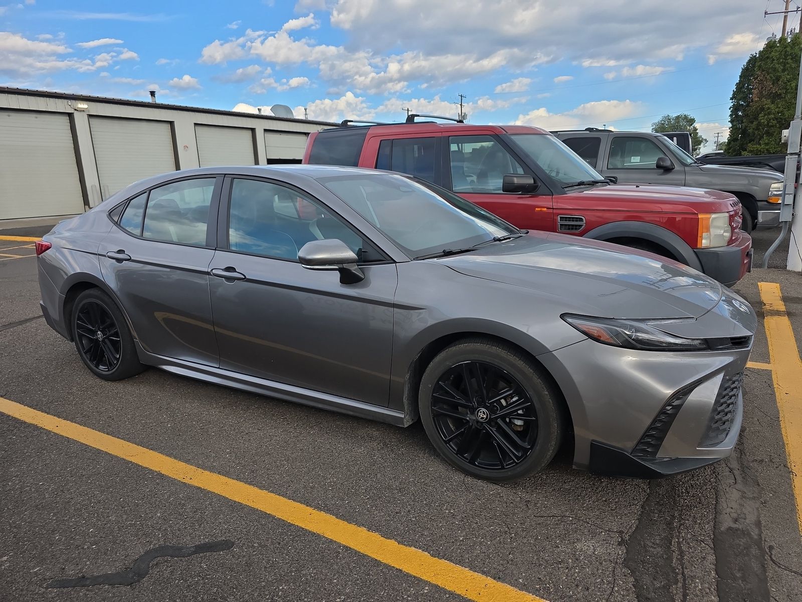 2025 Toyota Camry SE