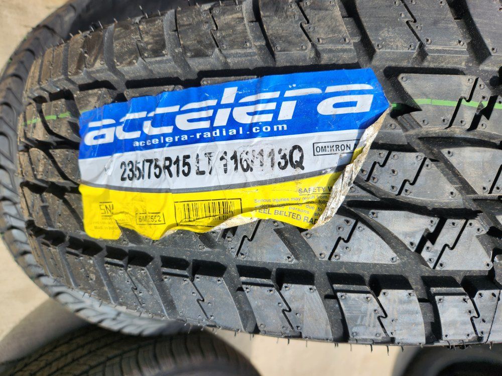 235/75r15 accelera micron at
